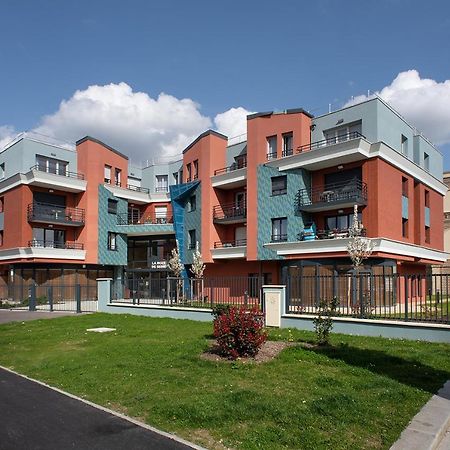 Domitys La Roze De Seine Saint-Aubin-lès-Elbeuf Exterior foto